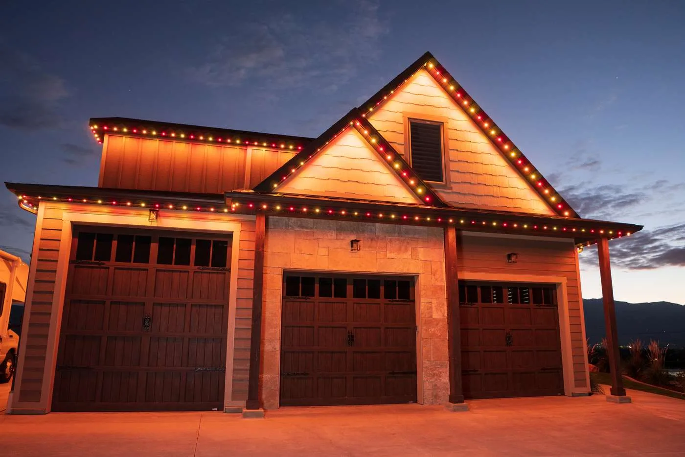 Happy's lights at 9-inch spacing