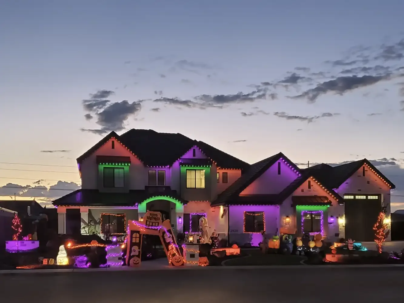 Home with Halloween Happy's lighting