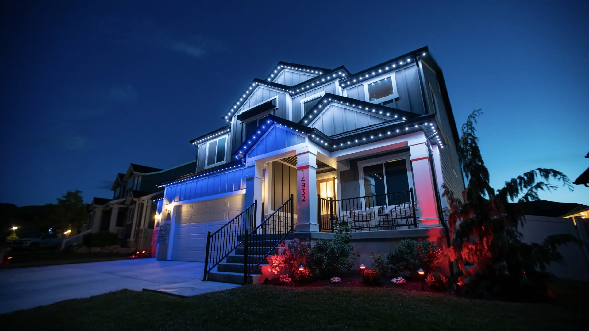 Home with 4th of July Happy's lighting